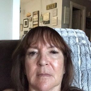 Meet your Posher, Debi